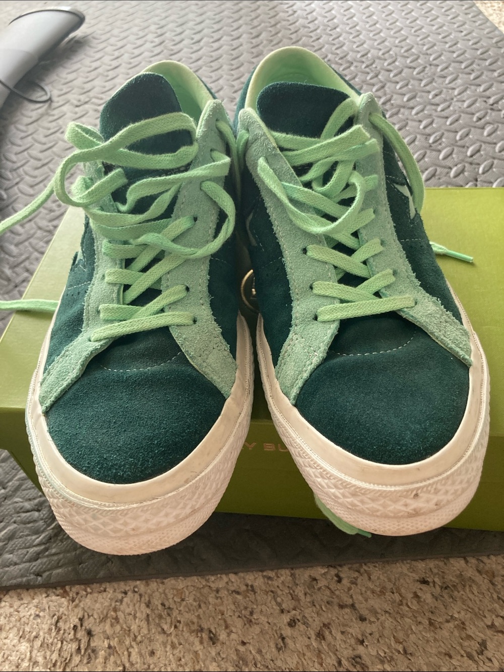 Converse Men Green Suede Low-Top Sneakers